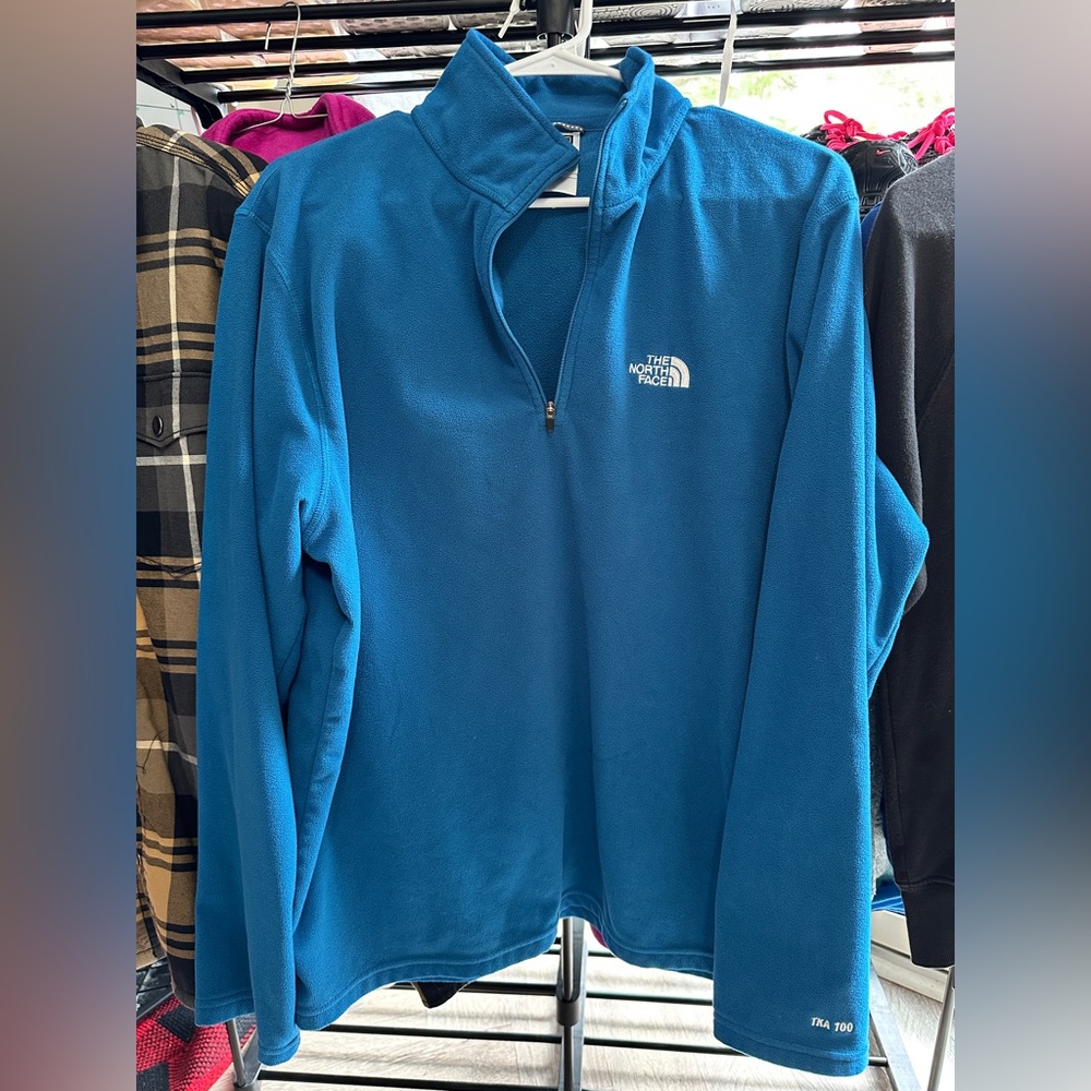 The North Face Men's Blue Fleece Pullover